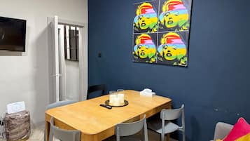 House | Dining