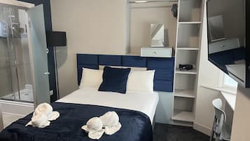 Rumah | 4 kamar tidur, setrika/meja setrika, Wi-Fi gratis, dan seprai linen