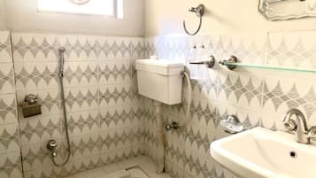 Shower, designer toiletries, towels, soap