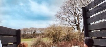 Extremely remote elegant hut set with valley views immersed in nature. 