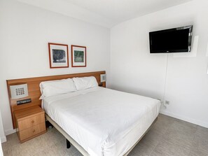 1 bedroom, iron/ironing board - Apartamento Solamaza con Terraza XL (Arnuero)