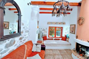 Flat-screen TV, fireplace - Elounda Collection Villa (Agios Nikolaos)