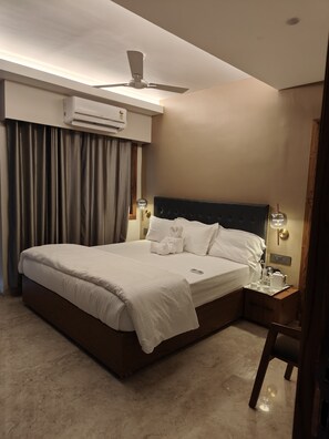 Deluxe Room - Sakthi Holiday's Inn (Port Blair)