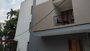 واجهة المنشأة