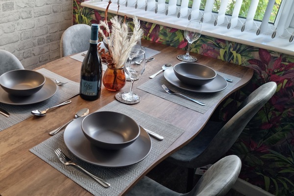 Apartment | Dining