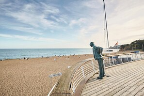 Beach - Proche Bord de Mer, Charmante Maison de Ville Rénovée Avec Terrasse et Jardin (Saint-Nazaire)