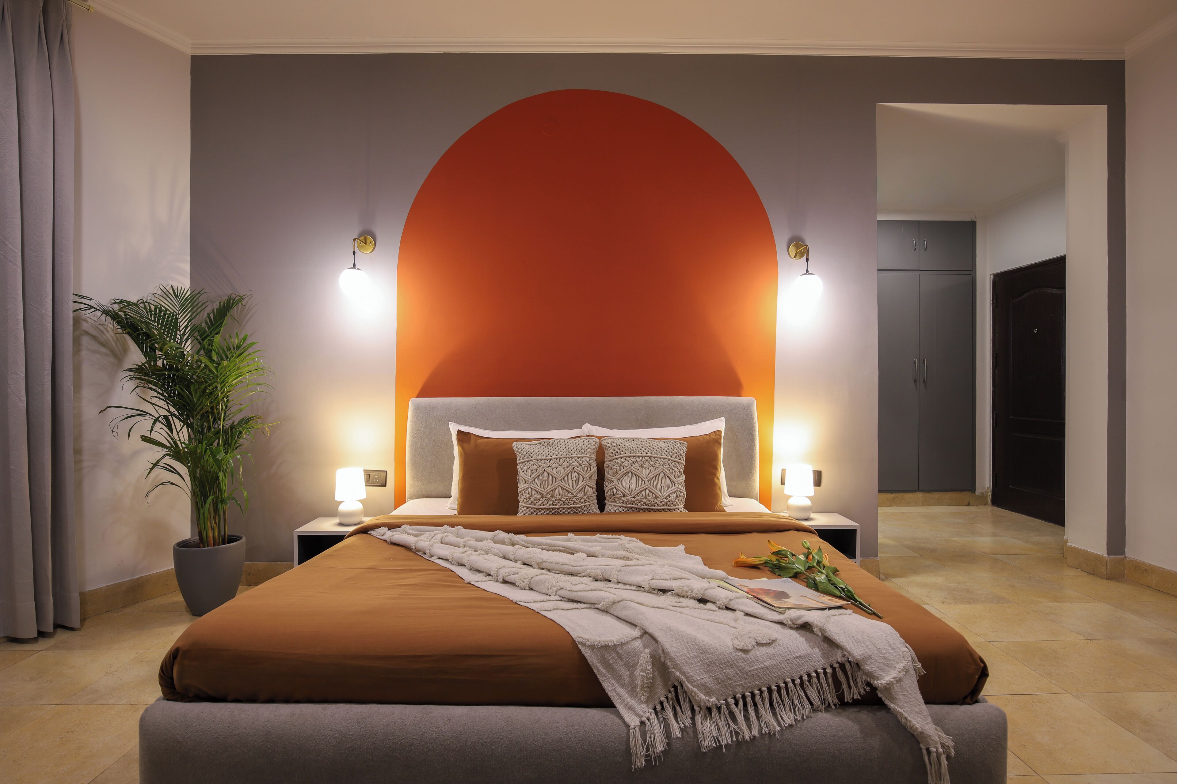 Ropa de cama hipoalergénica, escritorio y cortinas blackout 