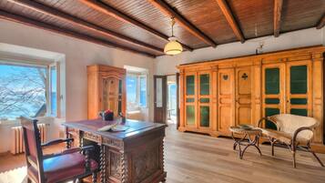 Rumah Keluarga, 3 kamar tidur, 2 kamar mandi, tepi danau (Appartamento Sole: Lake Maggiore) | Interior