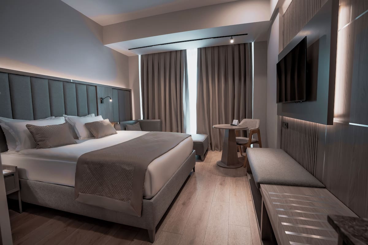 1 Schlafzimmer, hochwertige Bettwaren, Minibar, Zimmersafe