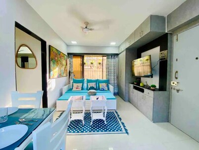Charming 3 Bed 2 Bath in Bandra West with Balcony