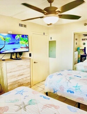 2 室のベッドルーム、アイロン / アイロン台、旅行用ベビーベッド、WiFi (無料)