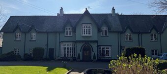 더 브로드미드 부티크 B&B