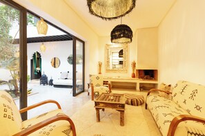 Interior - Private riad in the Medina with rooftop pool and breakfast included. (Marrakesh)