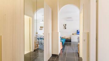 Family Apartment, 2 Bedrooms, Terrace (Distefano House Close To Sea) | Interior