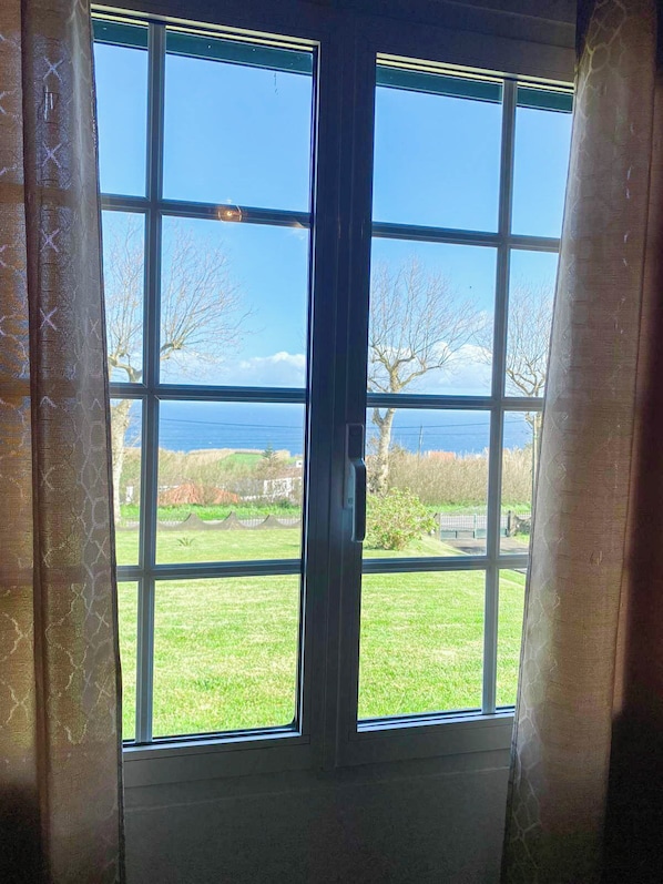 Townhome, Sea View | 3 bedrooms, free WiFi - Vila Almeida (Ponta Delgada)