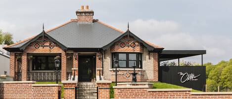 Façade de lâhĂ©bergement