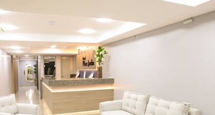 Hotel Place Jardin