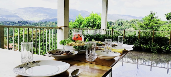 Petit déjeuner anglais compris tous les jours