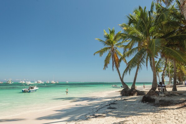 Beach - Playa Turquesa M302 LO, 300 Mbps, Private Beach Access, BBQ, Pools (Punta Cana)