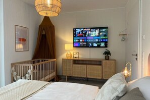 1 bedroom, iron/ironing board, travel cot, free WiFi - Family vacation in the Black Forest - close to Europapark (Ettenheim)