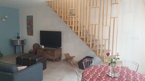 Interior - 6 Voyageurs, Duplex 3 Chambres, 3 Salles de Bain (Paris)
