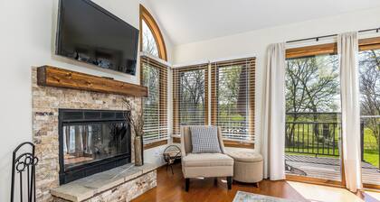 Scenic South Course Villa, Fireplace & loaded w/Style and Owner's Club Access