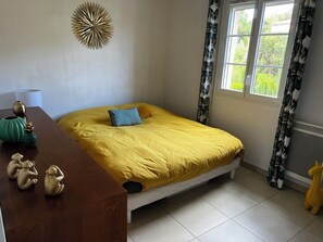 3 室のベッドルーム、WiFi