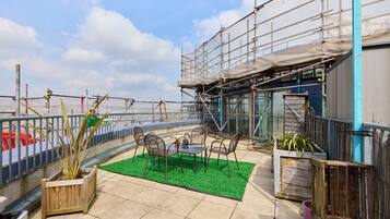 Apartment (2 Bedrooms) | Bathroom | Hair dryer