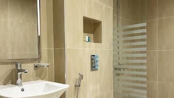 Apartament de disseny, 3 dormitoris | Bany | Articles de tocador gratuïts, assecador de cabells i barnussos