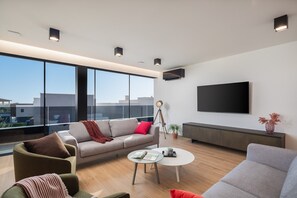 TV, table football, ping pong