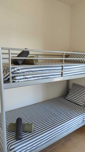 3 Schlafzimmer, Bügeleisen/Bügelbrett, WLAN, Bettwäsche