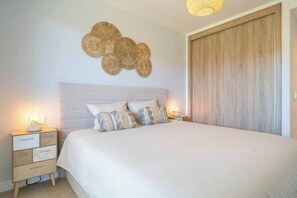 2 soverom, strykejern/-brett, reiseseng for barn og wi-fi