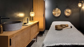 Phòng tắm hơi, phòng xông hơi, suối nước nóng/suối khoáng