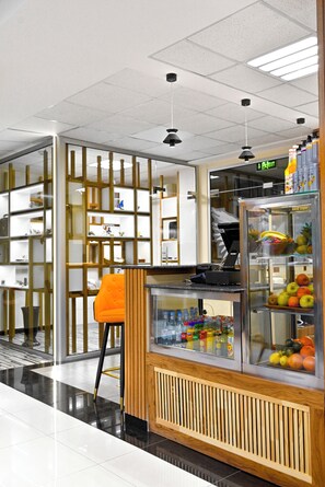 Snack bar