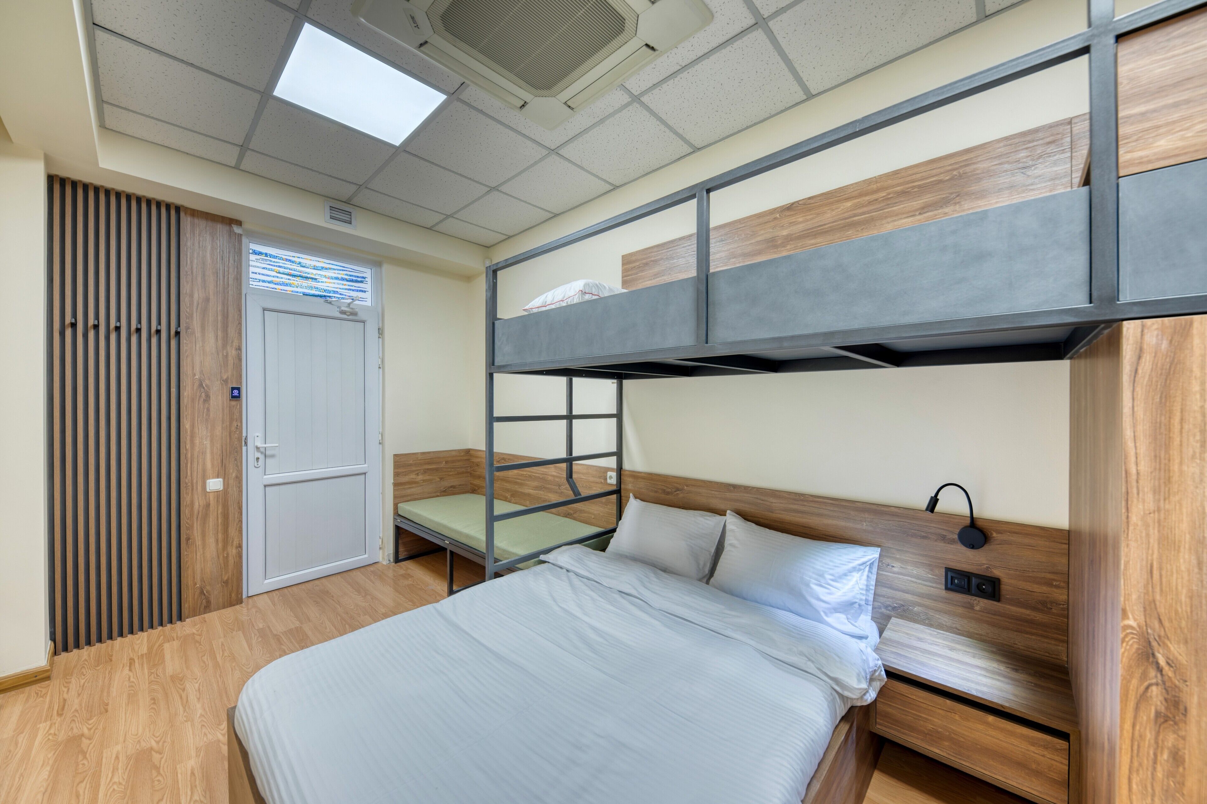 Photo - Tropica Inn Hotel