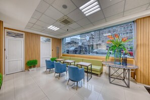 Reception - Tropica Inn Hotel (Yerevan)