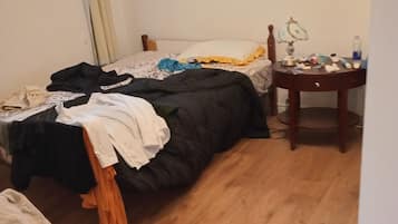 1 bedroom, iron/ironing board, WiFi, bed sheets