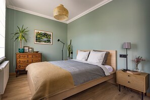 1 bedroom, iron/ironing board, travel cot, WiFi