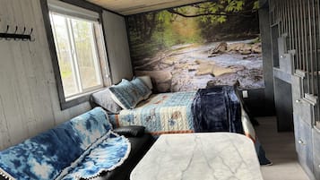 2 habitaciones y ropa de cama