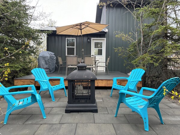 Outdoor dining - Payne Lake Wilderness Huts - Trout Creek (Mountain View)