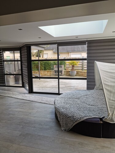 Maison avec jacuzzi et jardin