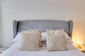 3 chambres, fer et planche à repasser, accès au Wi-Fi (inclus)