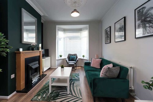 Stylish 3BR House in Hull - Sleeps 5