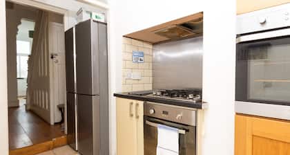 Comfy Private Room near MCR Centre