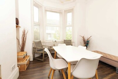 Comfy Private Room near MCR Centre