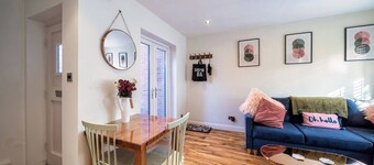 Chic Central House with Garden & Free Parking