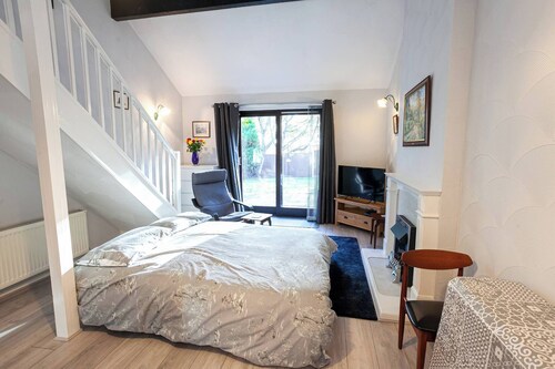 Spacious House in Sheffield Close to City Centre