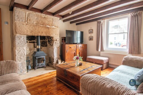 Dolphin Cottage, Chesil Beach