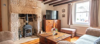 Dolphin Cottage, Chesil Beach