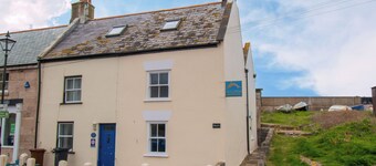 Dolphin Cottage, Chesil Beach